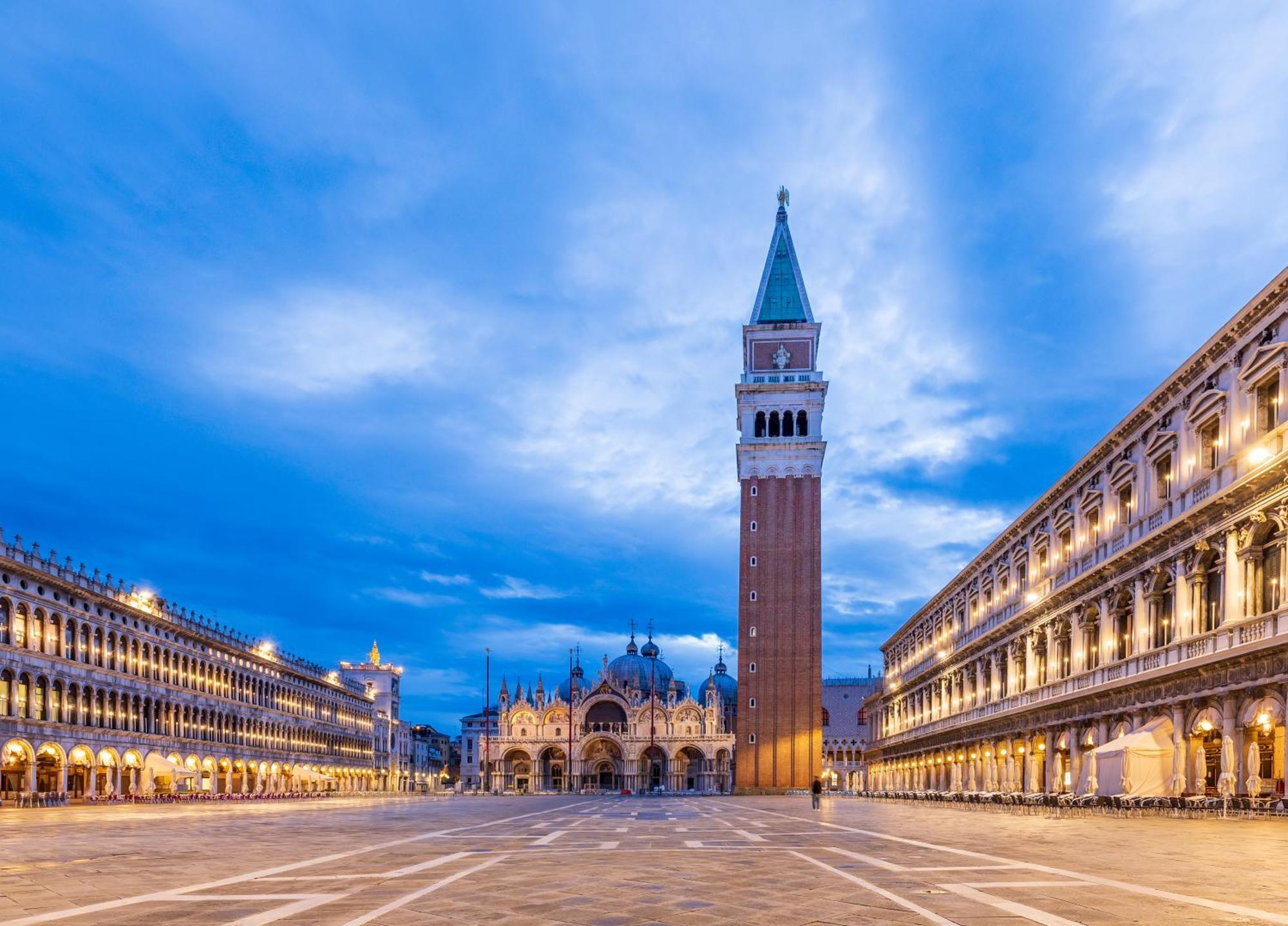 Raggio Di Sole Dietro Piazza San Marco Hébergement de vacances